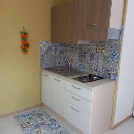 Apartment Bilocale Fronte A *