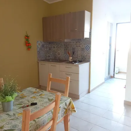 Bilocale Fronte A Apartment